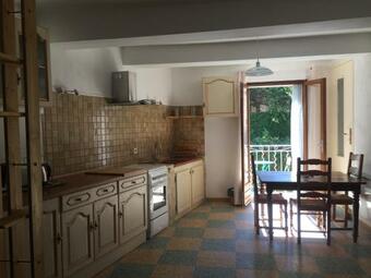 Plein Sud : Jolie Maison Dans Village Pittoresque De L'h�rault.