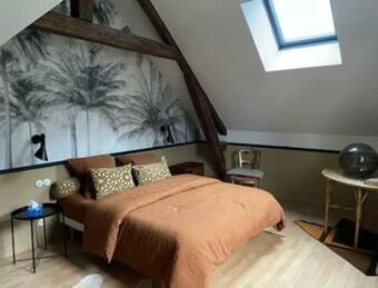 Villa Moulin R�nov� Avec Piscine Int�rieure Et Squash