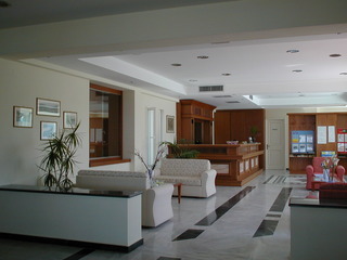 Zefiros Beach Hotel