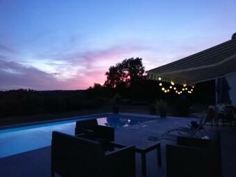 Chambre Calme Avec Piscine