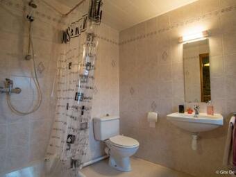 G�te Condat-l�s-montboissier, 3 Pi�ces, 4 Personnes - Fr-1-630-56