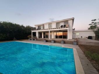 Villa Carmelo L Efron Beach House