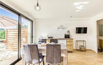 Nice Home In Saint Hubert With Outdoor Swimming Pool, Wifi And 1 Bedrooms