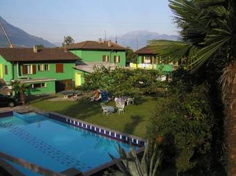 Bamboohouse Motel Riazzino