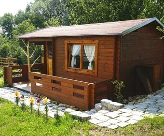 Lodge Cozy Wood Hut On The Farm