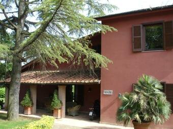 Hostal Villa Colle Farnese