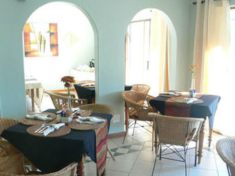 Hostal De Wingerd Wijnland Lodge