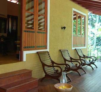 Hostal Kuru Ganga Villa