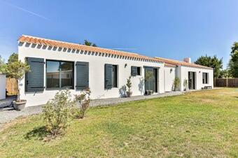 Tr�s Jolie Maison Familiale Avec Piscine