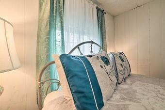 Serene Mcewen Cottage About 2 Mi To Golf Course!