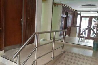 Apartamento Cálido Y Luminoso!