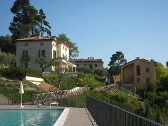 Apartamento Beautiful Marche Views With Pool & Tennis Courts