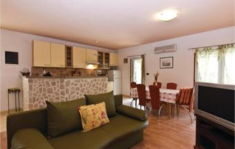 Apartment Kazali III