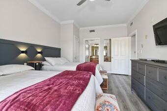 7673 - Beautiful 3 Bedroom Apartment