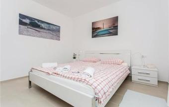 Holiday Home Linardici 28