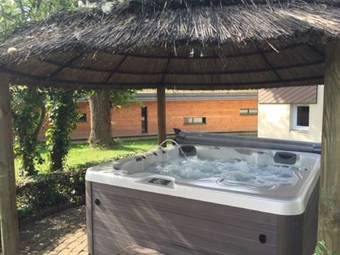 Hotel Logis Du Cavier