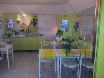 Lemon Hotel Dreux Chartres
