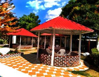 Centro Vacacional & Hotel Campestre Lago Center