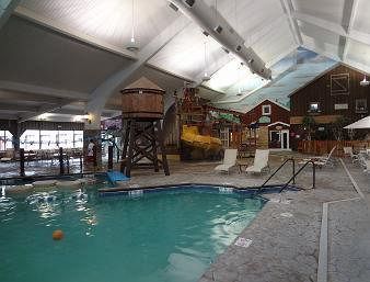 Hotel Ramada Williamsburg And Wasserbahn Waterpark