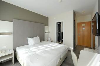 Hotel H�tel Pr�alpina