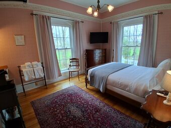 Posada Homeport Inn And Tavern