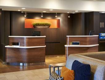 Hotel Courtyard Toledo Maumee/arrowhead