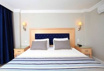 Palm Bay Beach Hotel