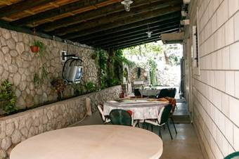 Hostal Apartments And Rooms Villa Mir