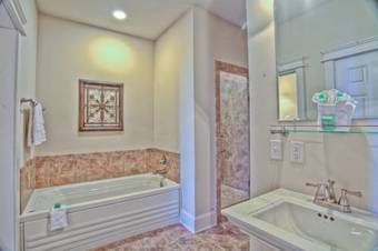 Hotel Sea Gate Inn By Sea Palms Resort