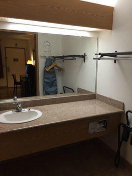 Motel Marina Bay Inn & Suites