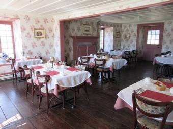 Posada Auberge Du Manoir Dauth