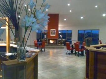 Hostal Swan Lake Guest House