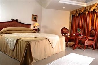 Hotel Maurya Rajadhani