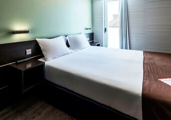 Moov Hotel �vora