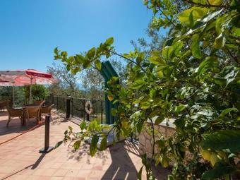 Hostal Holiday Home Il Melograno Collevecchio