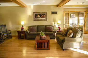 Hotel Country Inn At The Mall