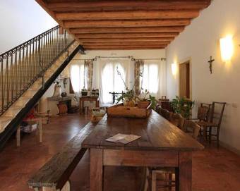 Hostal Agriturismo La Sophora