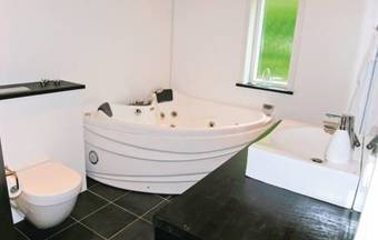 Holiday Home Munkebakken