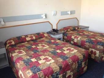 Cherry Blossom Motor Inn