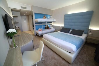 Hotel Plaza Site Du Futuroscope