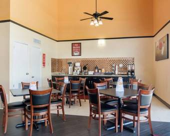 Motel Economy Inn Russellville