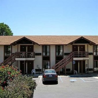 Jamestown Railtown Motel