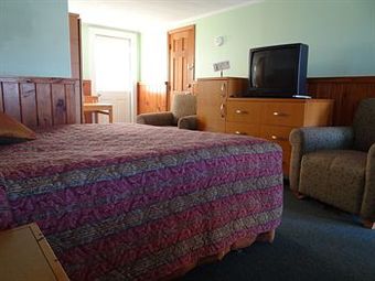 Jonathan Edwards Motel