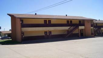 Motel Holiday Lodge & Suites