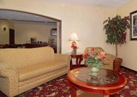 Motel Quality Inn & Suites Canton