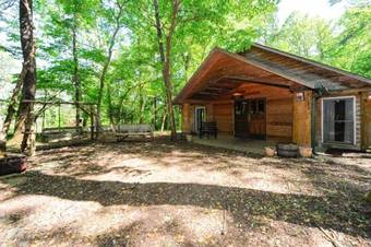 Lodge Dancing Bear Cabins