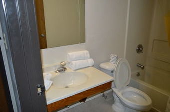 Hotel Americas Inn And Suites - Auburn