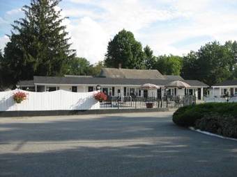 Knotty Pine Motel