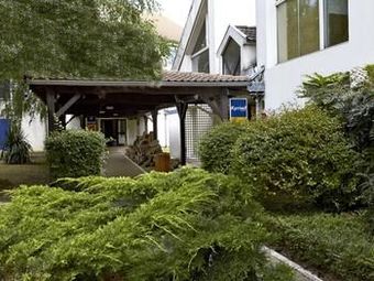 Hotel Kyriad Paris Ouest - Villeneuve La Garenne