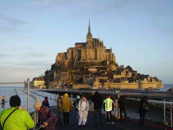 Hostal A L'ombre Du Mont St Michel